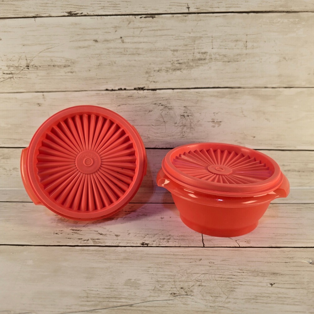 Vintage Tupperware Servalier Bowls Coral Orange Sunburst Lids Set of‎ 2 USA 812